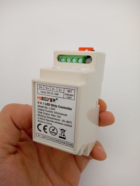 LED controller universal Dim+RGB+CCT on a DIN rail, 15A, RF 2.4G Mi-light LS2-S photo